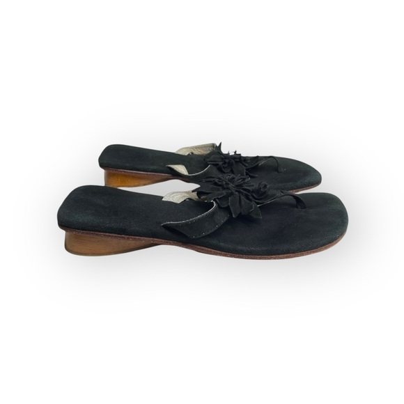 Nordstrom 𑁍 Suede 3D Flower Thong Wood Wedge Sandals 𑁍 Black Size 11.5 29 𑁍 - Picture 4 of 16